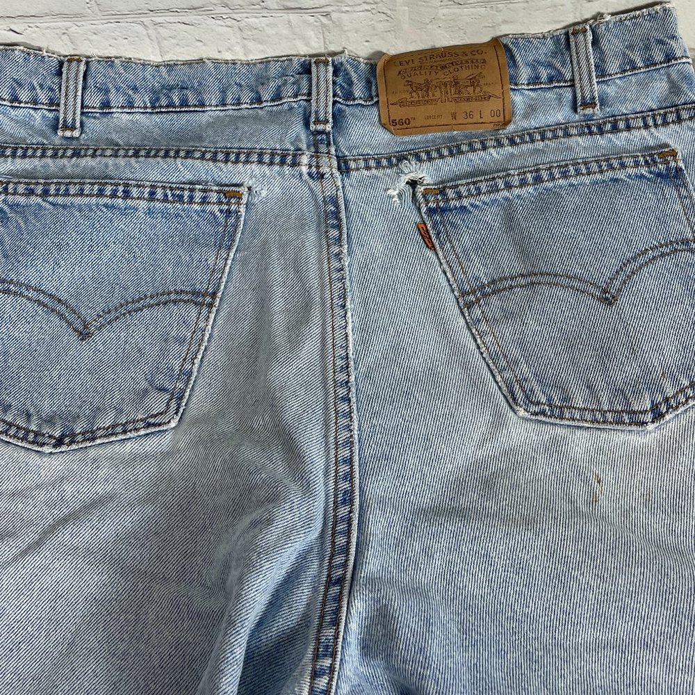 VINTAGE ORANGE TAB LEVI'S 560 MEN'S JEAN SHORTS